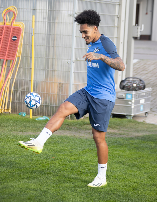 Открытая тренировка «Зенита» перед матчем с «Оренбургом»