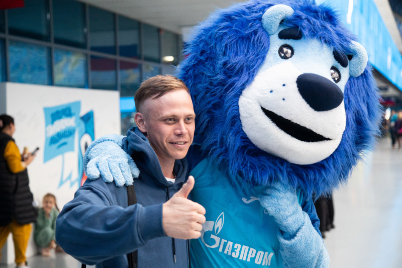Фан-променад перед матчем «Зенит» — «Балтика»