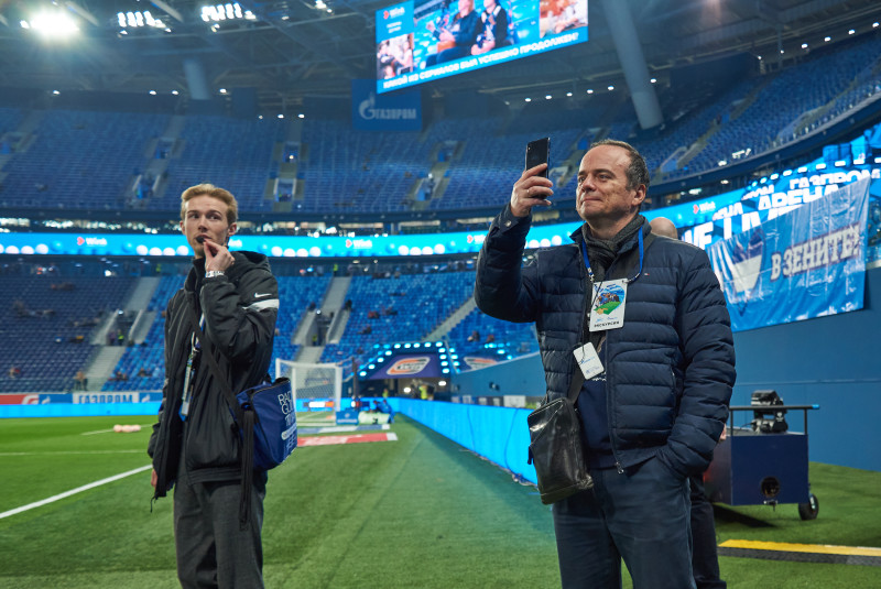 Экскурсия по стадиону для победителей конкурса «Зенит — спортпрогноз» перед матчем «Зенит» — «Ахмат»