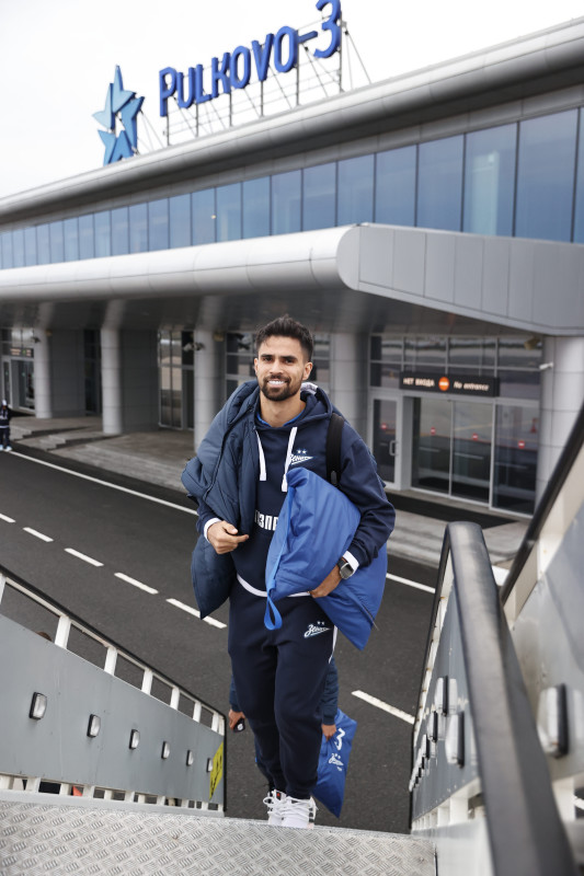 Вылет команды в Калининград на матч с «Балтикой»