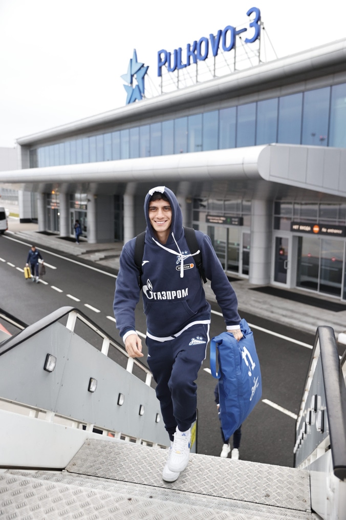 Вылет команды в Калининград на матч с «Балтикой»