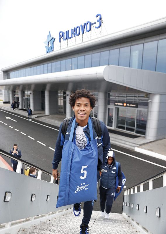 Вылет команды в Калининград на матч с «Балтикой»