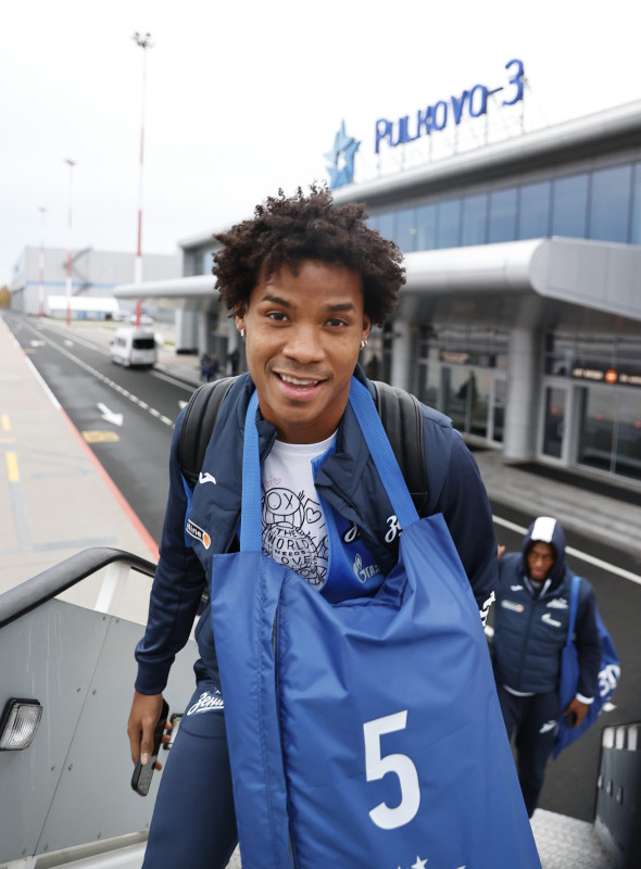 Вылет команды в Калининград на матч с «Балтикой»