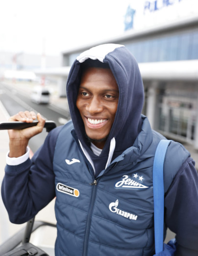 Вылет команды в Калининград на матч с «Балтикой»