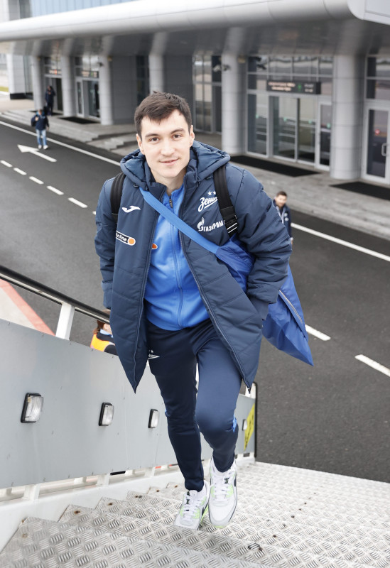 Вылет команды в Калининград на матч с «Балтикой»