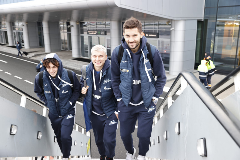 Вылет команды в Калининград на матч с «Балтикой»