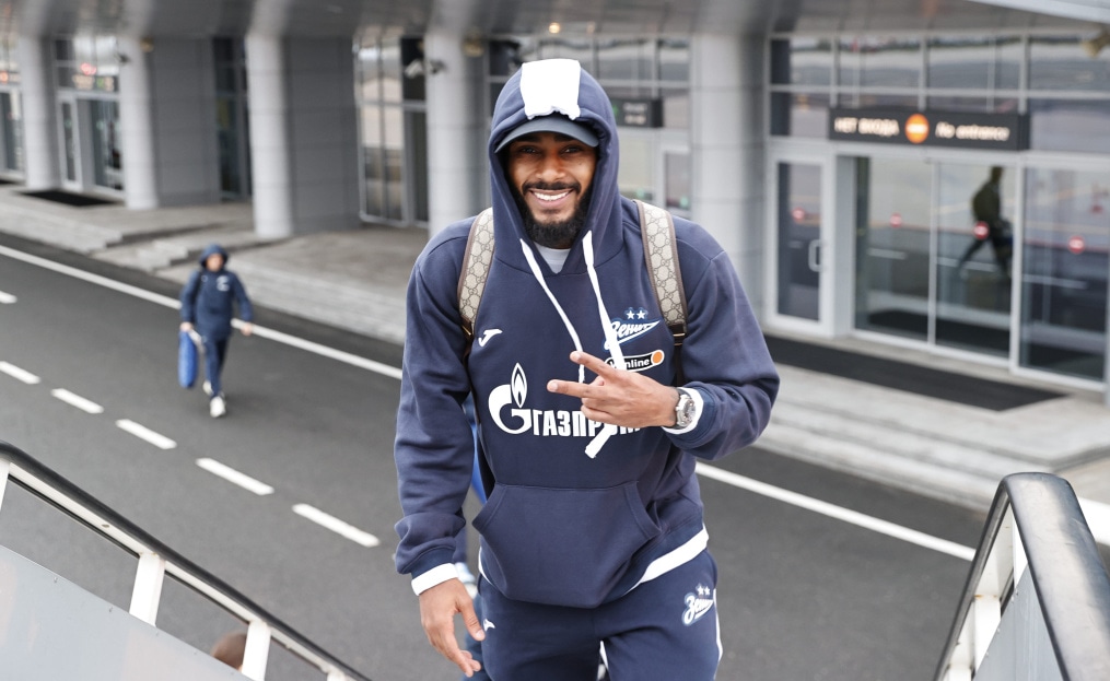 Вылет команды в Калининград на матч с «Балтикой»