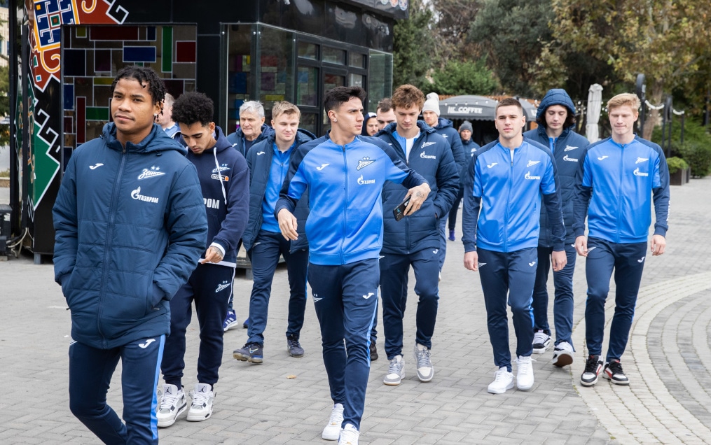 Прогулка команды «Зенит» перед матчем ПФК «Нефтчи» — «Зенит»