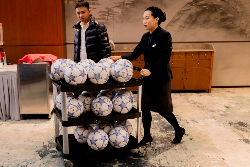 Автограф сессия игроков «Зенита»-м после матча против «Гуйчжоу Юнайтед»