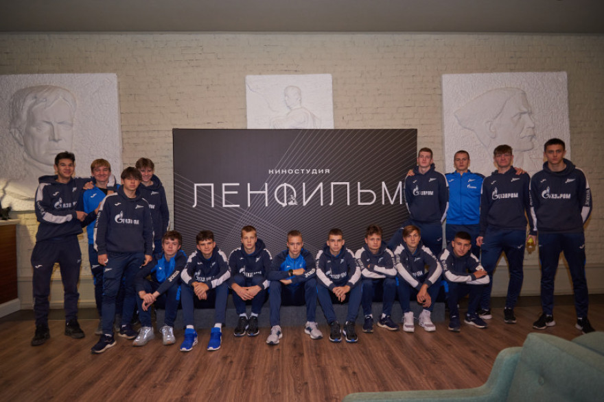 Воспитанники «Газпром»-Академии на экскурсии по киностудии «Ленфильм»
