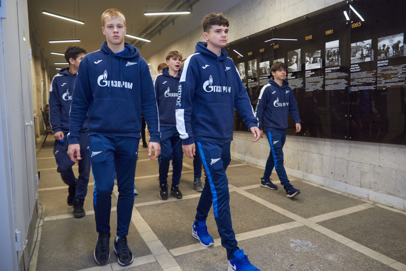 Воспитанники «Газпром»-Академии на экскурсии по киностудии «Ленфильм»