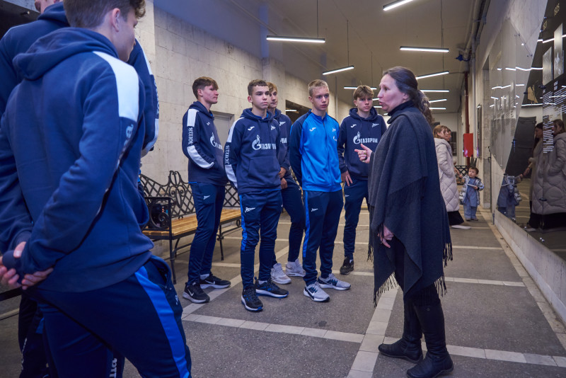 Воспитанники «Газпром»-Академии на экскурсии по киностудии «Ленфильм»