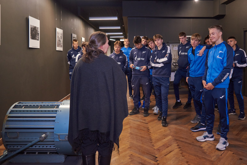 Воспитанники «Газпром»-Академии на экскурсии по киностудии «Ленфильм»