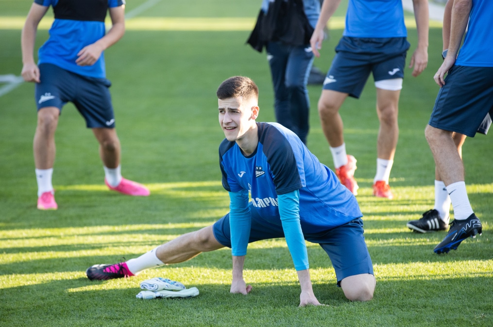 Зимние «Газпром» — тренировочные сборы в Абу-Даби,15 января вечерняя тренировка