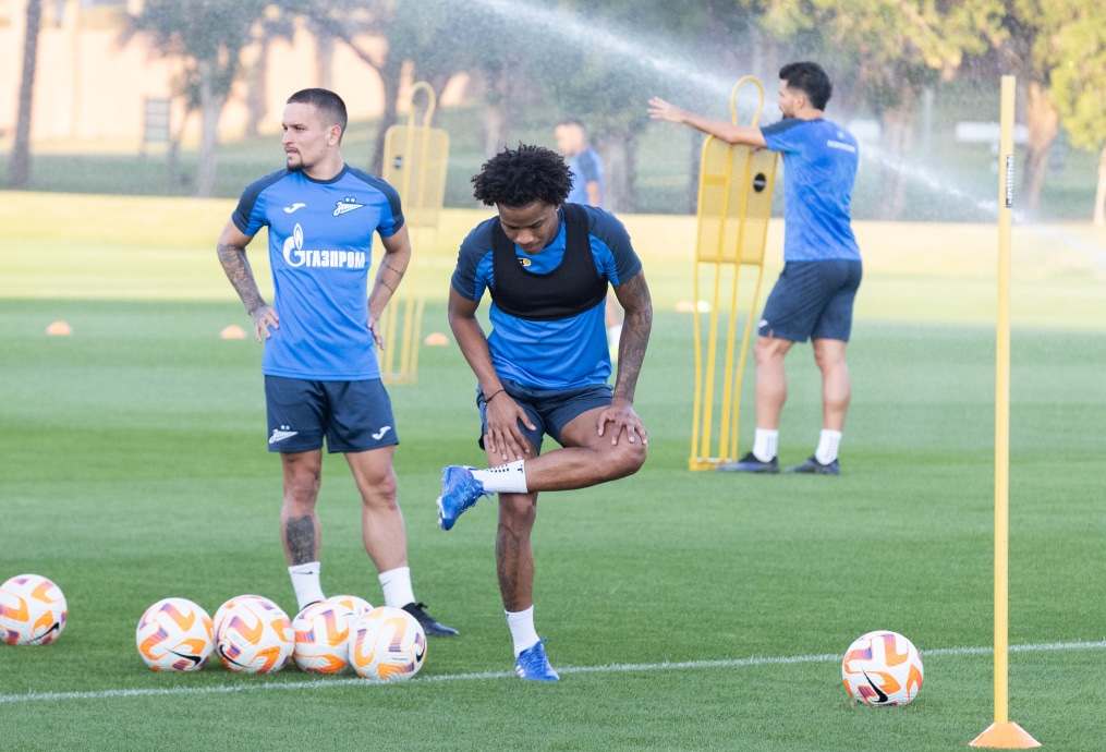 Зимние «Газпром» — тренировочные сборы в Абу-Даби,15 января вечерняя тренировка