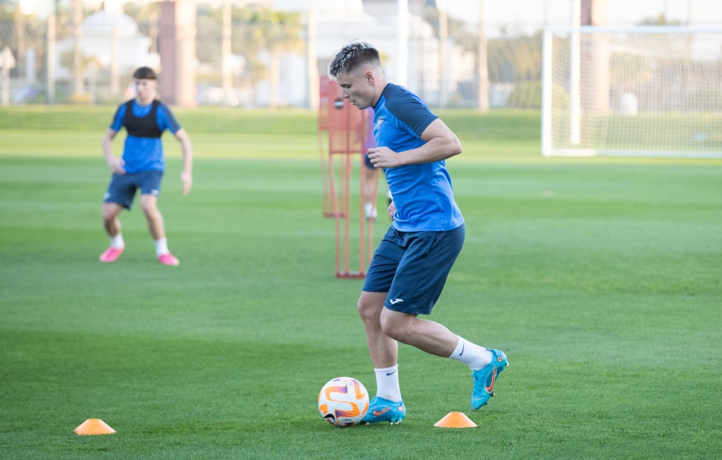 Зимние «Газпром» — тренировочные сборы в Абу-Даби,15 января вечерняя тренировка