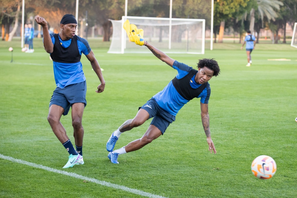 Зимние «Газпром» — тренировочные сборы в Абу-Даби,15 января вечерняя тренировка