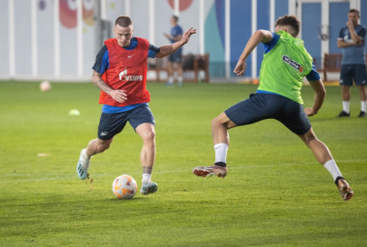 Зимние «Газпром» — тренировочные сборы в Абу-Даби,15 января вечерняя тренировка