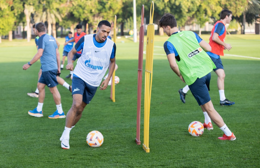 Зимние «Газпром» — тренировочные сборы в Абу-Даби. 16 января, вечерняя тренировка