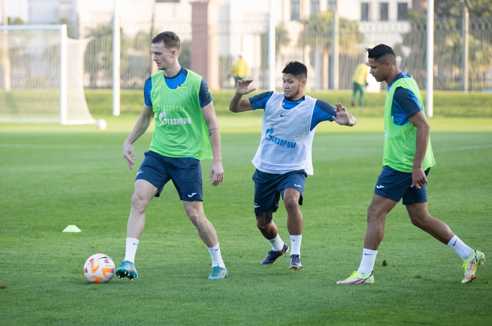 Зимние «Газпром» — тренировочные сборы в Абу-Даби. 16 января, вечерняя тренировка