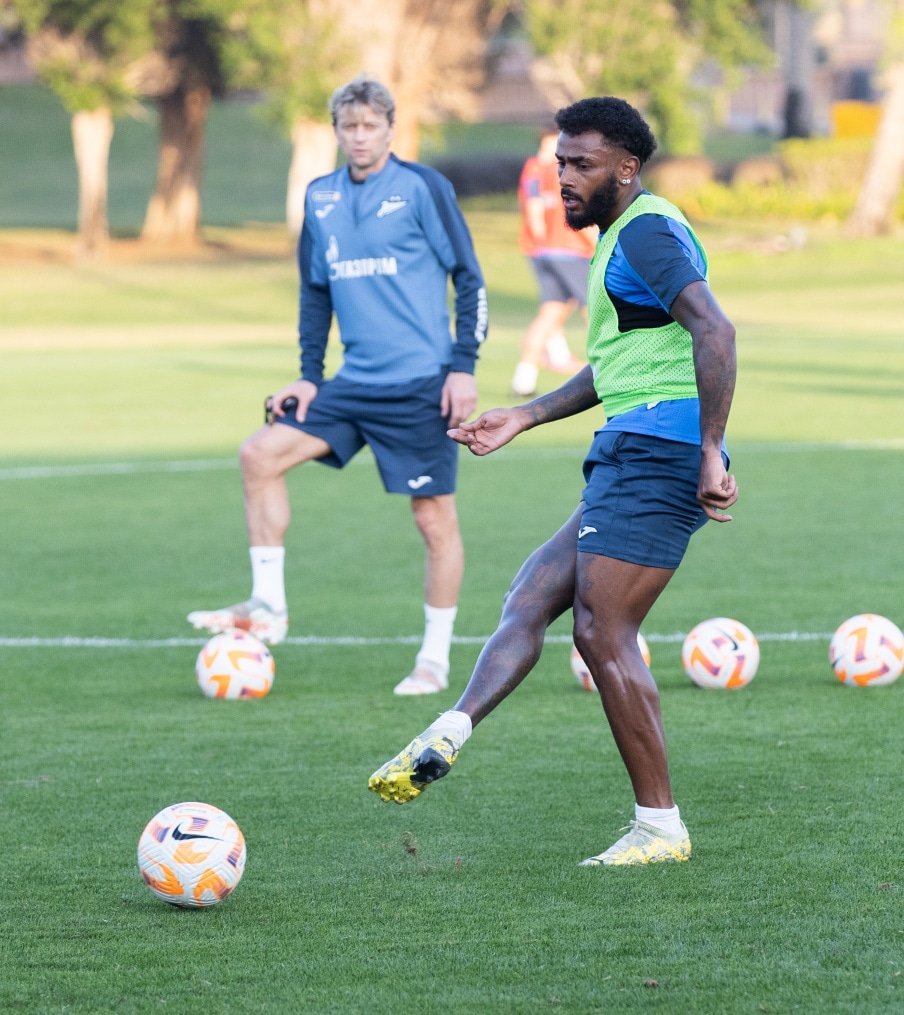 Зимние «Газпром» — тренировочные сборы в Абу-Даби. 16 января, вечерняя тренировка