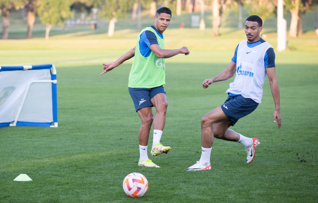 Зимние «Газпром» — тренировочные сборы в Абу-Даби. 16 января, вечерняя тренировка