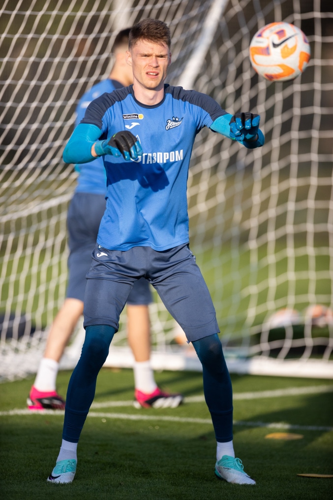Зимние «Газпром» — тренировочные сборы в Абу-Даби. 16 января, вечерняя тренировка