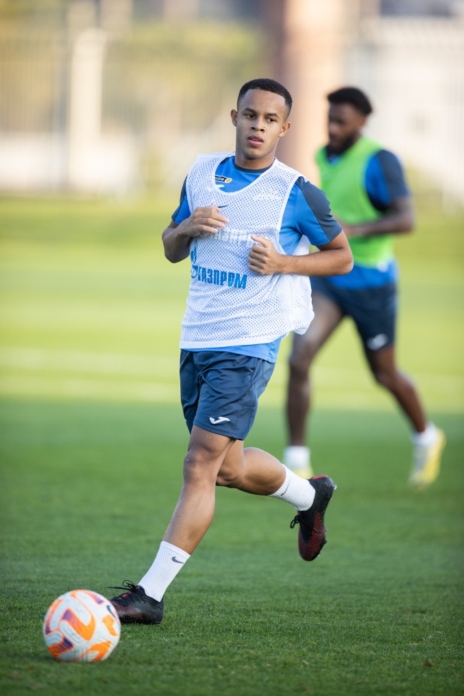 Зимние «Газпром» — тренировочные сборы в Абу-Даби. 16 января, вечерняя тренировка