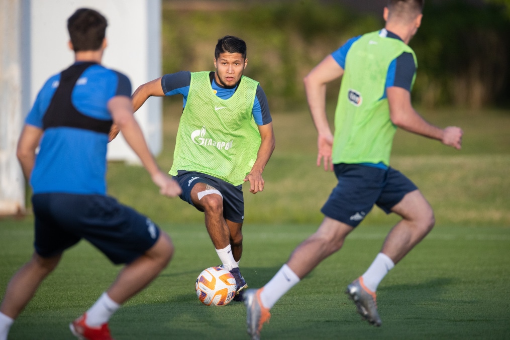 Зимние «Газпром» — тренировочные сборы в Абу-Даби. 17 января, вечерняя тренировка