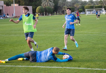 Зимние «Газпром» — тренировочные сборы в Абу-Даби. 17 января, вечерняя тренировка