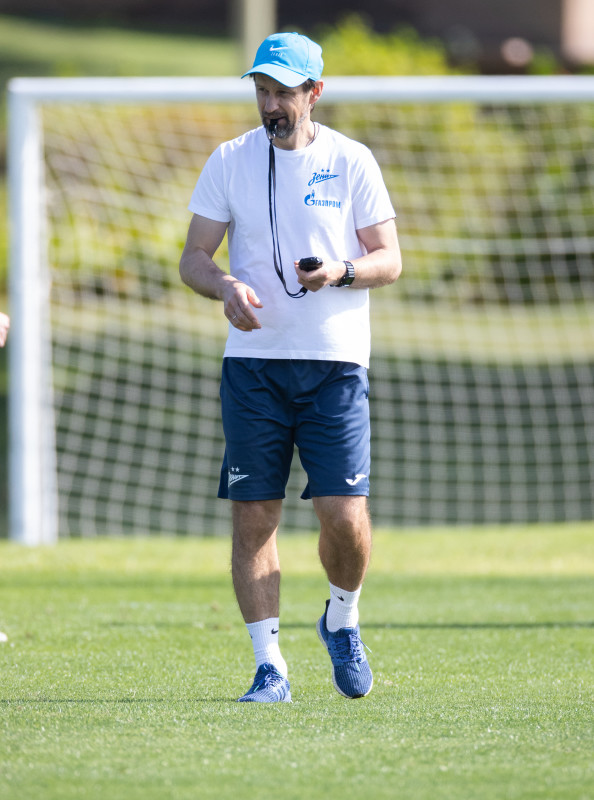 Зимние «Газпром» — тренировочные сборы в Абу-Даби. 18 января, утренняя тренировка