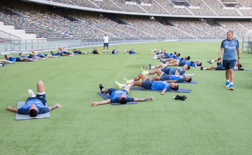 Зимние «Газпром» — тренировочные сборы в Абу-Даби. 19 января, вечерняя тренировка
