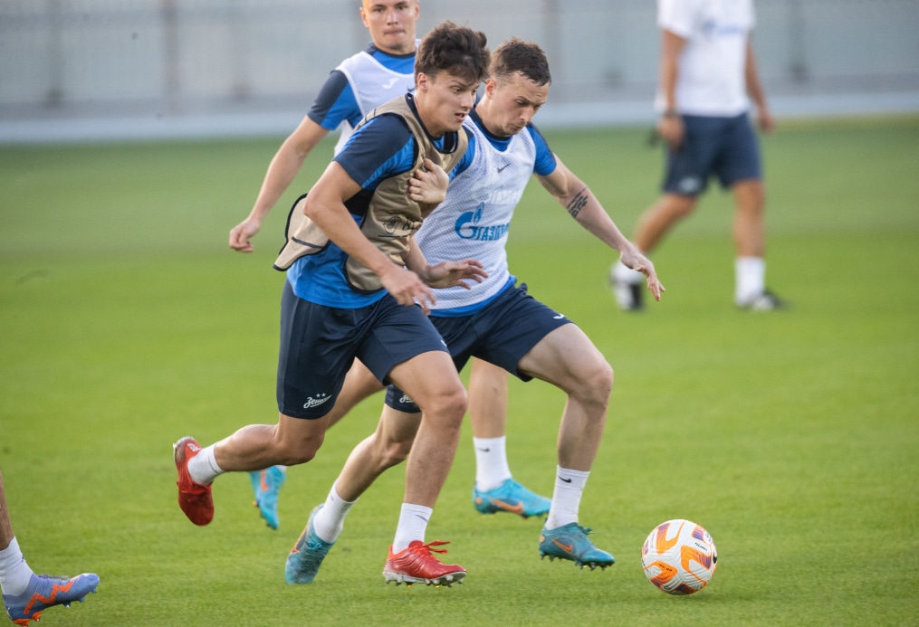 Зимние «Газпром» — тренировочные сборы в Абу-Даби. 19 января, вечерняя тренировка