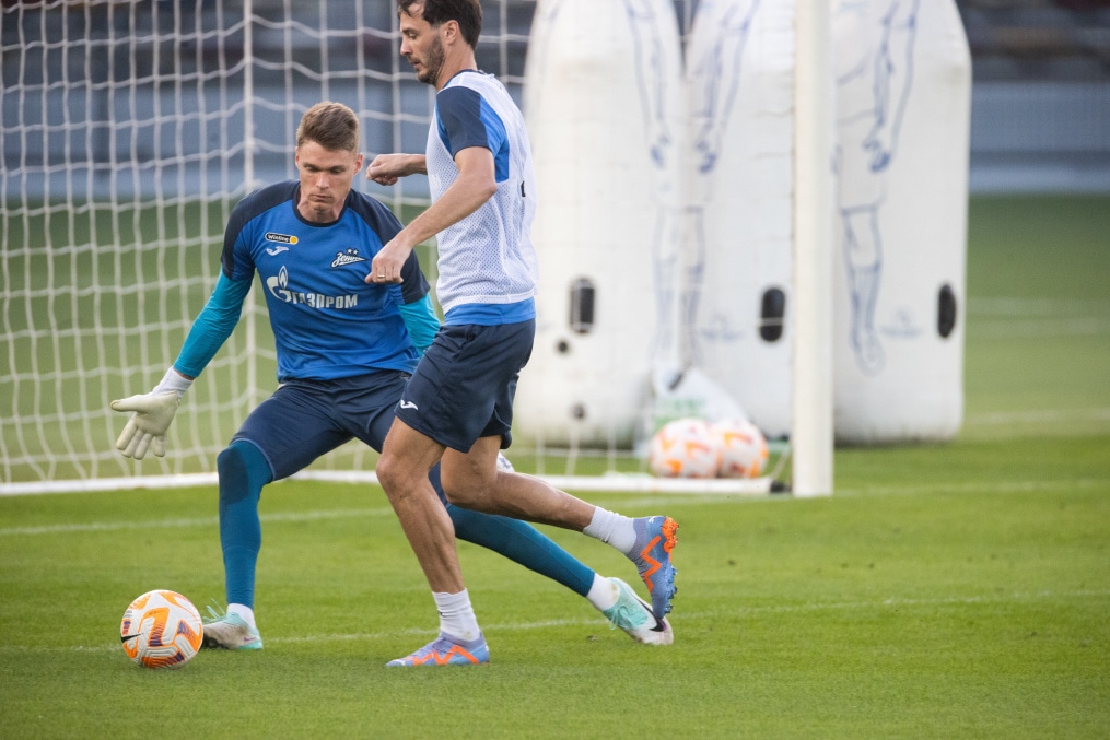 Зимние «Газпром» — тренировочные сборы в Абу-Даби. 19 января, вечерняя тренировка