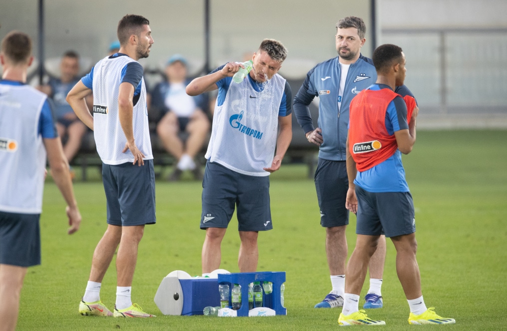 Зимние «Газпром» — тренировочные сборы в Абу-Даби. 19 января, вечерняя тренировка