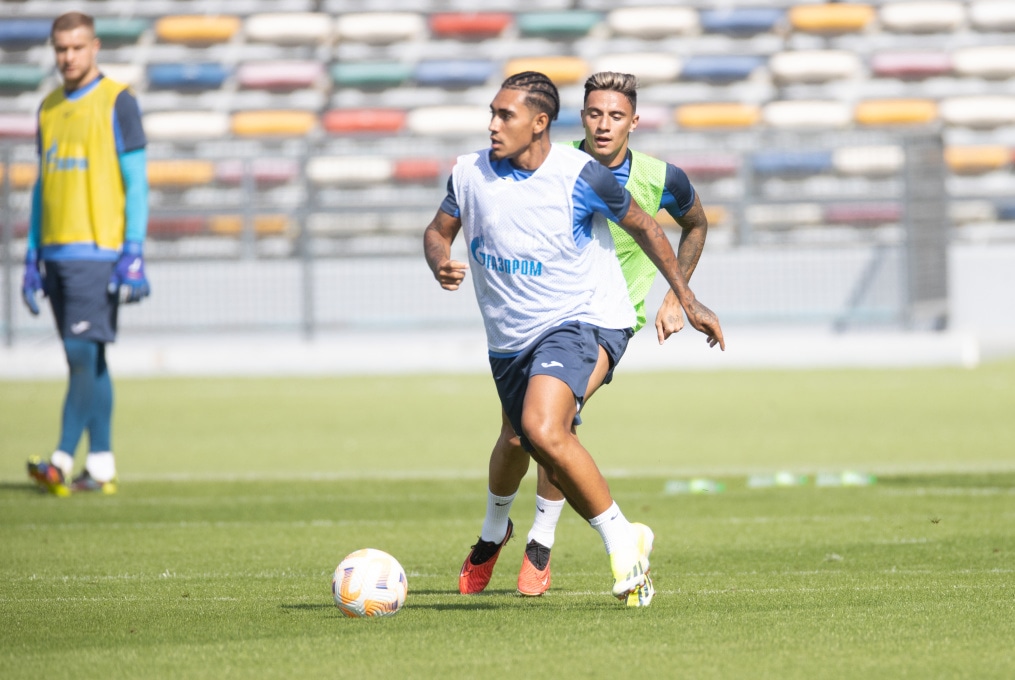 Зимние «Газпром» — тренировочные сборы в Абу-Даби. 19 января, утренняя тренировка