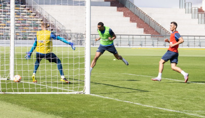 Зимние «Газпром» — тренировочные сборы в Абу-Даби. 19 января, утренняя тренировка