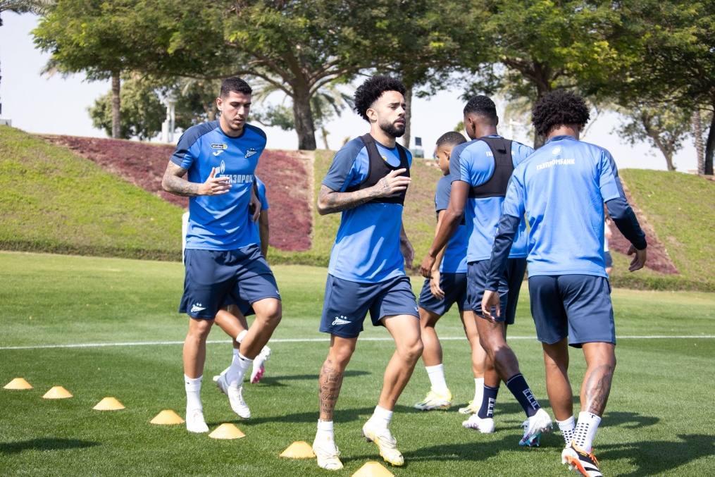 Зимние «Газпром» — тренировочные сборы в Катаре. 10 февраля, утренняя тренировка.