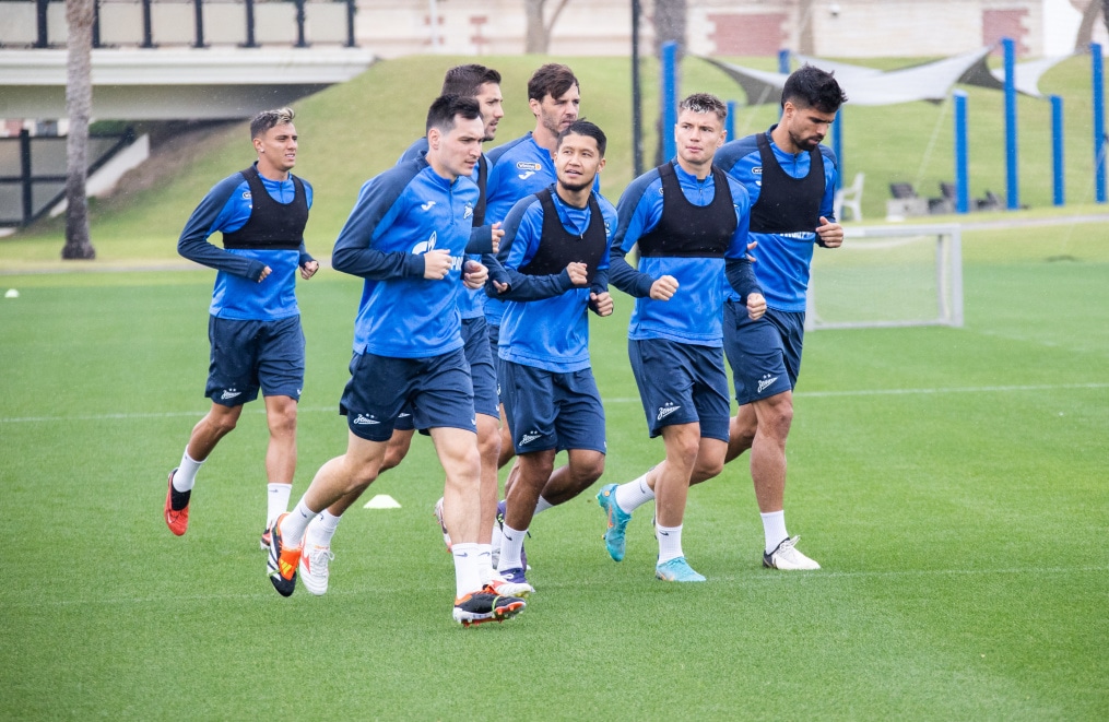 Зимние «Газпром» — тренировочные сборы в Катаре. 11 февраля, утренняя тренировка.