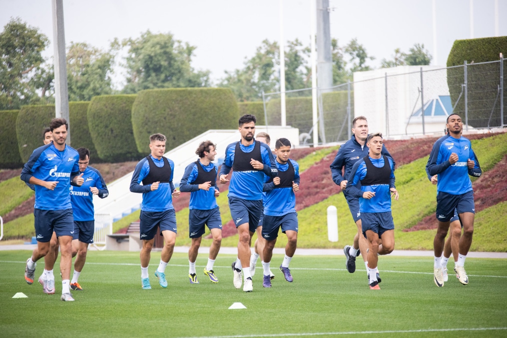 Зимние «Газпром» — тренировочные сборы в Катаре. 11 февраля, утренняя тренировка.