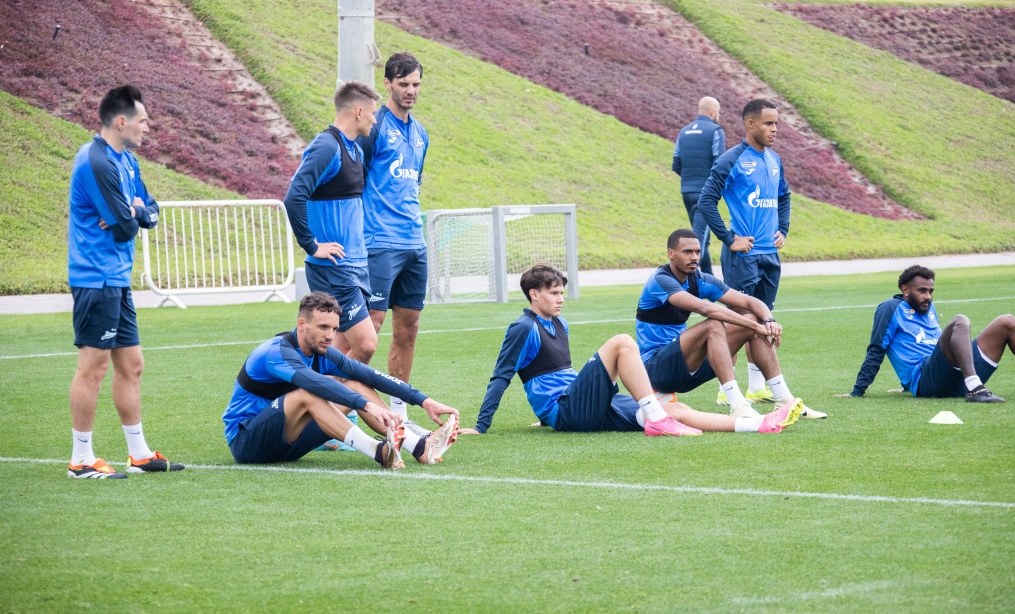 Зимние «Газпром» — тренировочные сборы в Катаре. 11 февраля, утренняя тренировка.