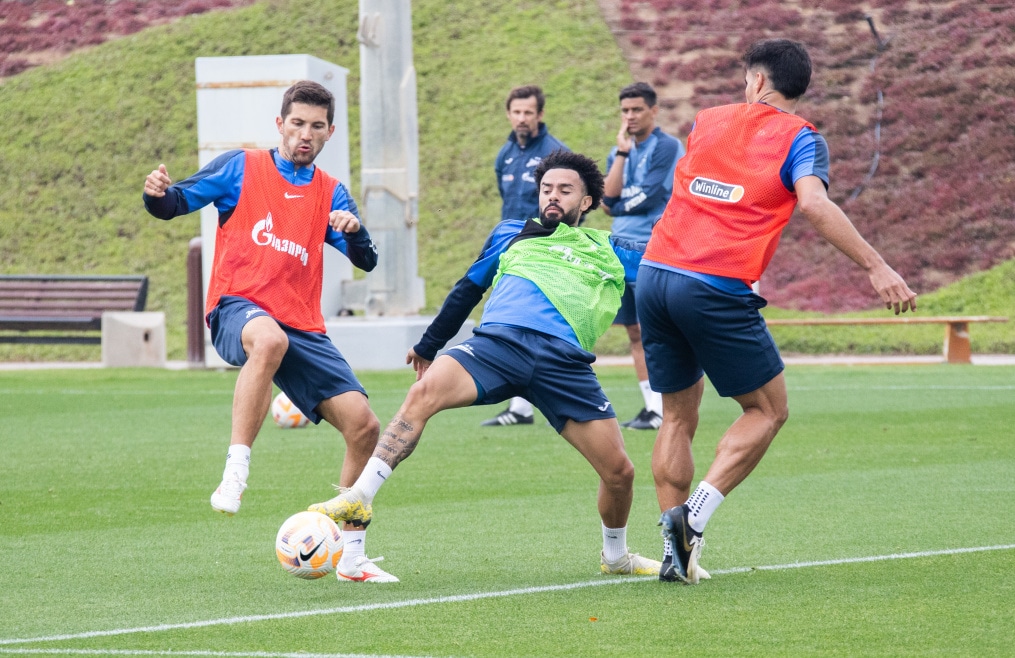 Зимние «Газпром» — тренировочные сборы в Катаре. 11 февраля, утренняя тренировка.