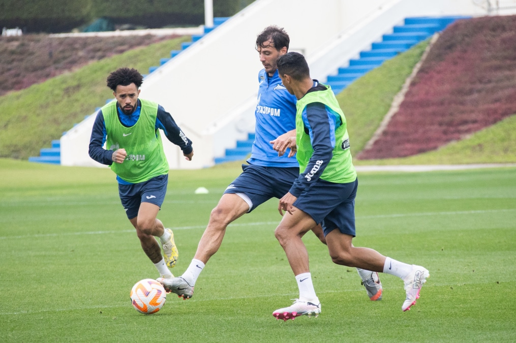 Зимние «Газпром» — тренировочные сборы в Катаре. 11 февраля, утренняя тренировка.