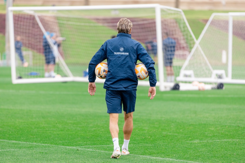 Зимние «Газпром» — тренировочные сборы в Катаре. 11 февраля, утренняя тренировка