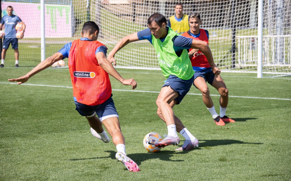 Зимние «Газпром» — тренировочные сборы в Катаре. 12 февраля, утренняя тренировка