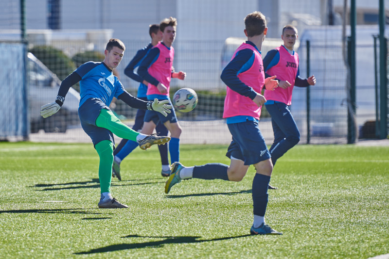 Тренировка «Зенита» U-17 и U-18 перед матчами с «Локомотивом»