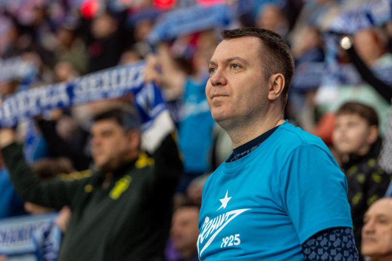 Болельщики на матче «Зенит» — «Спартак»