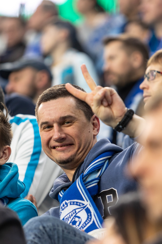 Болельщики на матче «Зенит» — «Спартак»