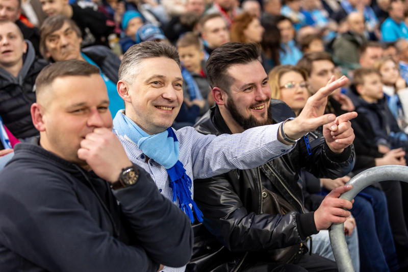 Болельщики на матче «Зенит» — «Спартак»