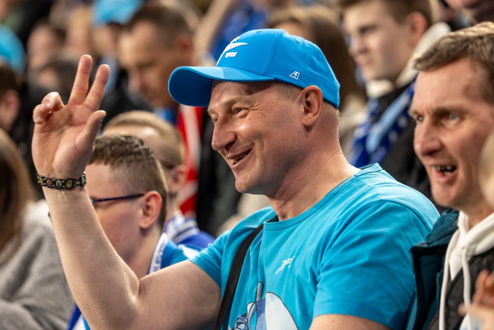 Болельщики на матче «Зенит» — «Спартак»